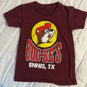 New without tags youth xs burgundy buccees t-shirt
